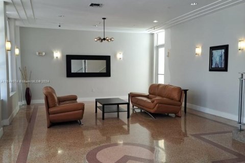 Copropriété à vendre à Miami Beach, Floride: 2 chambres, 59.83 m2 № 1327604 - photo 5