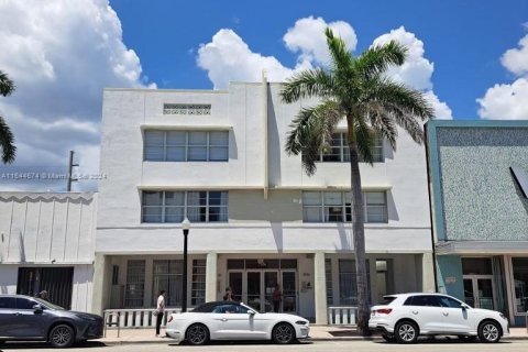 Copropriété à vendre à Miami Beach, Floride: 2 chambres, 59.83 m2 № 1327604 - photo 1