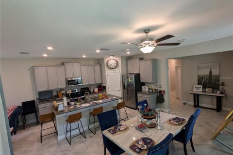 Adosado en venta en Tampa, Florida, 4 dormitorios, 210.14 m2 № 1296837 - foto 6