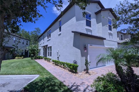 Touwnhouse à vendre à Tampa, Floride: 4 chambres, 210.14 m2 № 1296837 - photo 2