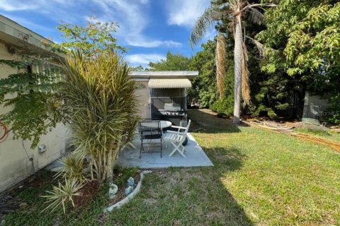 Casa en venta en Sarasota, Florida, 2 dormitorios, 118.17 m2 № 1372155 - foto 5