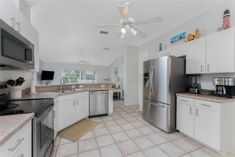 House in North Port, Florida 2 bedrooms, 104.24 sq.m. № 1283302 - photo 6