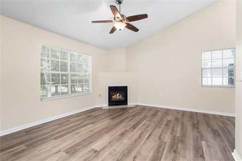 Condo in Gainesville, Florida, 3 bedrooms  № 1378284 - photo 11