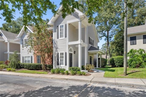 Condo in Gainesville, Florida, 3 bedrooms  № 1378284 - photo 1