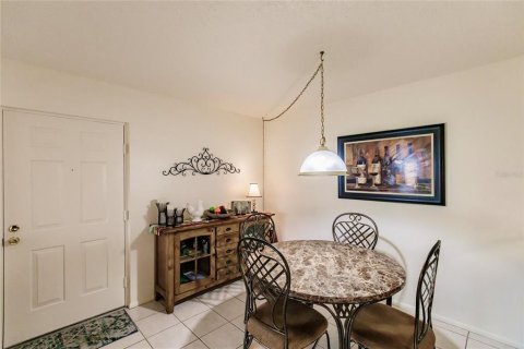 Copropriété à vendre à Port Charlotte, Floride: 1 chambre, 64.01 m2 № 1383814 - photo 7