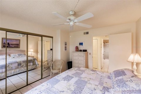 Condo in Port Charlotte, Florida, 1 bedroom  № 1383814 - photo 22