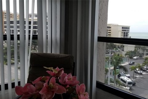 Condominio en alquiler en Sarasota, Florida, 2 dormitorios, 120.12 m2 № 214587 - foto 5