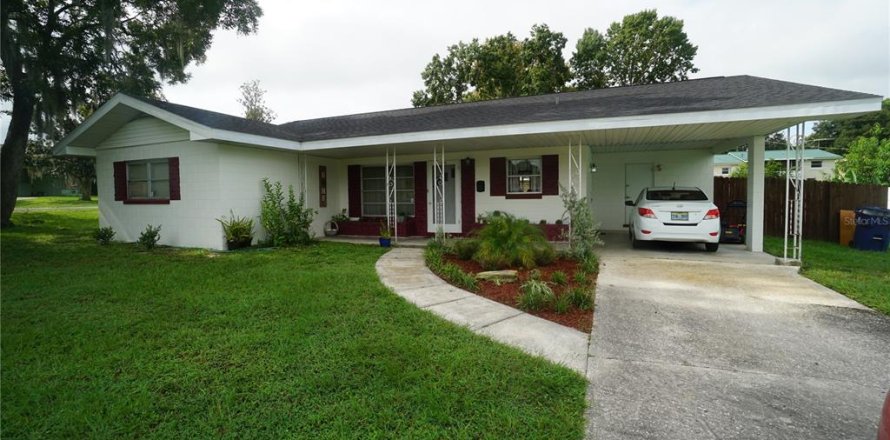 Casa en Groveland, Florida 3 dormitorios, 132.29 m2 № 1363694