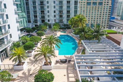 Condominio en venta en Miami, Florida, 1 dormitorio, 67.91 m2 № 1081024 - foto 25