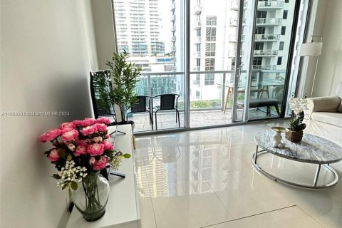 Condominio en venta en Miami, Florida, 1 dormitorio, 67.91 m2 № 1081024 - foto 6