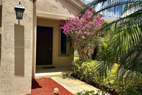 Casa en venta en Weston, Florida, 3 dormitorios, 125.98 m2 № 1172721 - foto 2