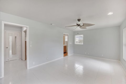 Casa en venta en North Palm Beach, Florida, 3 dormitorios, 182.09 m2 № 1100829 - foto 27