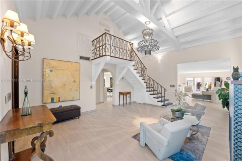 Casa en venta en Miami Beach, Florida, 4 dormitorios, 398.27 m2 № 1389563 - foto 12