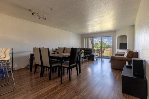 Condo in Orlando, Florida, 1 bedroom  № 1169605 - photo 11