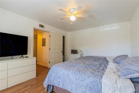 Condo in Orlando, Florida, 1 bedroom  № 1169605 - photo 16