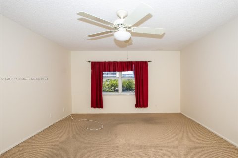 Condominio en venta en Hallandale Beach, Florida, 2 dormitorios, 105.44 m2 № 981294 - foto 16