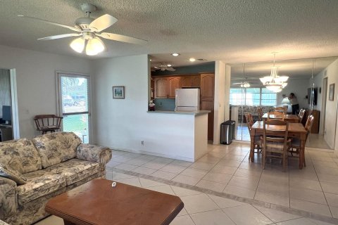 Condo in Boynton Beach, Florida, 2 bedrooms  № 1146652 - photo 24