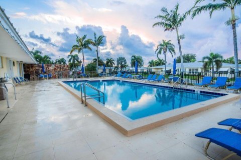 Condominio en venta en Boynton Beach, Florida, 2 dormitorios, 94.85 m2 № 1146652 - foto 6