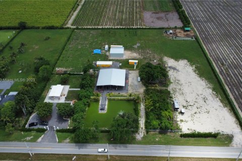 House in Homestead, Florida 3 bedrooms, 84.73 sq.m. № 681840 - photo 3
