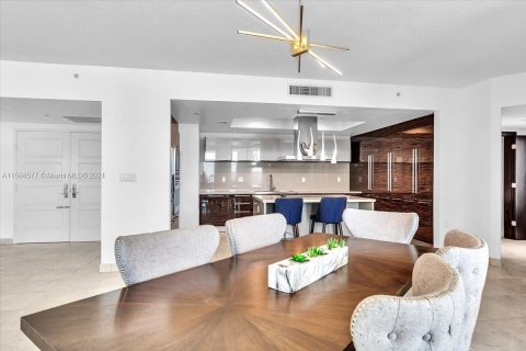 Copropriété à vendre à Sunny Isles Beach, Floride: 4 chambres, 270.44 m2 № 1206502 - photo 8