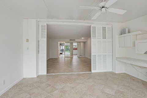 Touwnhouse à vendre à Lake Worth, Floride: 2 chambres, 100.33 m2 № 1230366 - photo 8