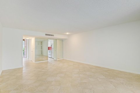 Touwnhouse à vendre à Lake Worth, Floride: 2 chambres, 100.33 m2 № 1230366 - photo 18