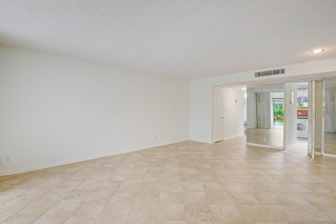 Touwnhouse à vendre à Lake Worth, Floride: 2 chambres, 100.33 m2 № 1230366 - photo 17