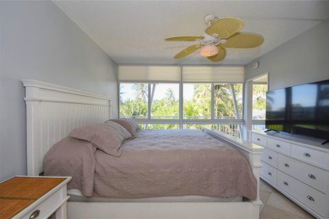 Condominio en venta en Hillsboro Beach, Florida, 2 dormitorios, 78.97 m2 № 1118506 - foto 10