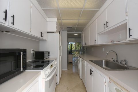 Copropriété à vendre à Hillsboro Beach, Floride: 2 chambres, 78.97 m2 № 1118506 - photo 21