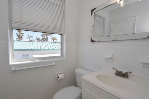 Condo in Hillsboro Beach, Florida, 2 bedrooms  № 1118506 - photo 5