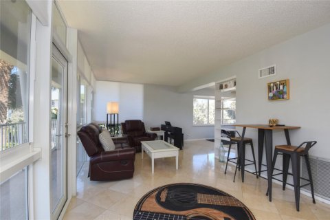 Condominio en venta en Hillsboro Beach, Florida, 2 dormitorios, 78.97 m2 № 1118506 - foto 17