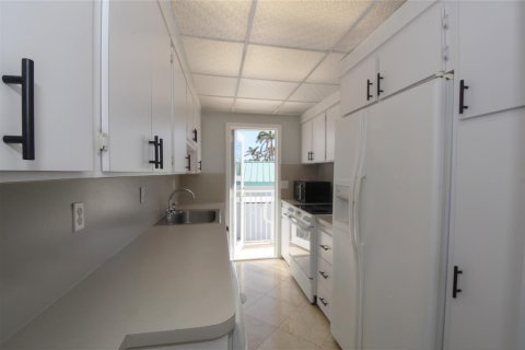 Copropriété à vendre à Hillsboro Beach, Floride: 2 chambres, 78.97 m2 № 1118506 - photo 20