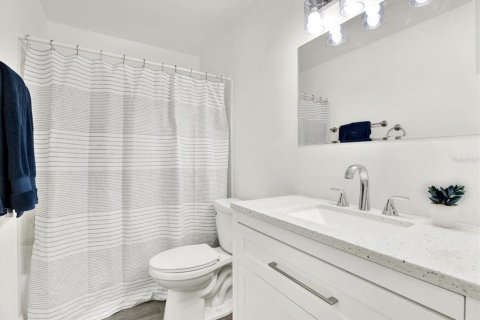 Condo in Palm Harbor, Florida, 2 bedrooms  № 1384804 - photo 17