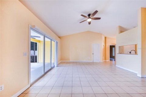 House in Lakeland, Florida 4 bedrooms, 151.15 sq.m. № 1378277 - photo 8