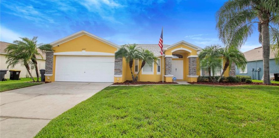 House in Lakeland, Florida 4 bedrooms, 151.15 sq.m. № 1378277