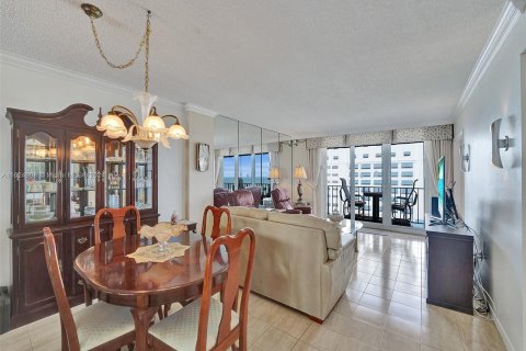 Condominio en venta en Hollywood, Florida, 1 dormitorio, 77.11 m2 № 1271983 - foto 3