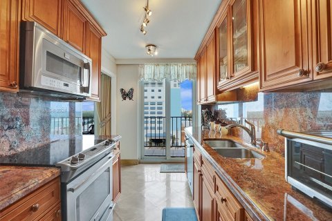 Condominio en venta en Hollywood, Florida, 1 dormitorio, 77.11 m2 № 1271983 - foto 14