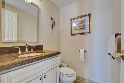 Condo in Hollywood, Florida, 1 bedroom  № 1271983 - photo 16