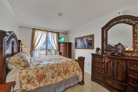 Condo in Hollywood, Florida, 1 bedroom  № 1271983 - photo 23