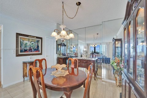 Condo in Hollywood, Florida, 1 bedroom  № 1271983 - photo 11