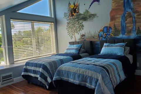 Casa en venta en Key Largo, Florida, 6 dormitorios, 223.52 m2 № 504018 - foto 13