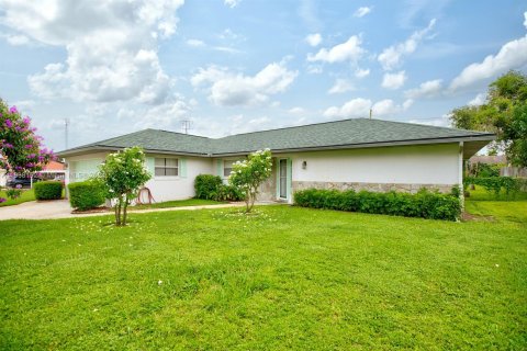 Villa ou maison à vendre à Lake Placid, Floride: 2 chambres, 127.18 m2 № 1310260 - photo 3