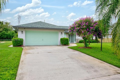 Villa ou maison à vendre à Lake Placid, Floride: 2 chambres, 127.18 m2 № 1310260 - photo 4