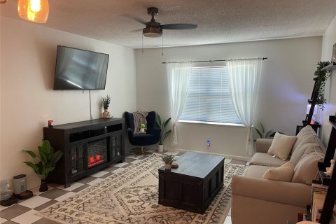 Condo in Hollywood, Florida, 1 bedroom  № 1104745 - photo 5