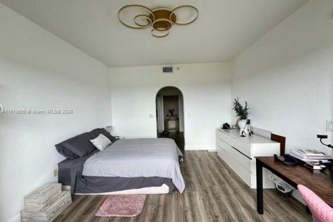 Condominio en venta en Doral, Florida, 2 dormitorios, 158.86 m2 № 1234762 - foto 9