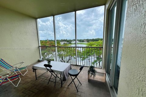 Condominio en venta en Doral, Florida, 2 dormitorios, 158.86 m2 № 1234762 - foto 3