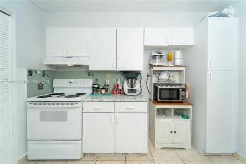 Condominio en venta en North Miami Beach, Florida, 2 dormitorios, 122.45 m2 № 1329423 - foto 13