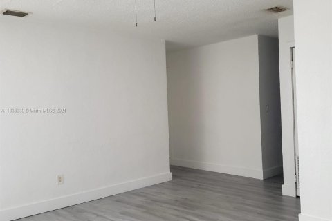 Immobilier commercial à vendre à Miami, Floride: 144.93 m2 № 1329477 - photo 29