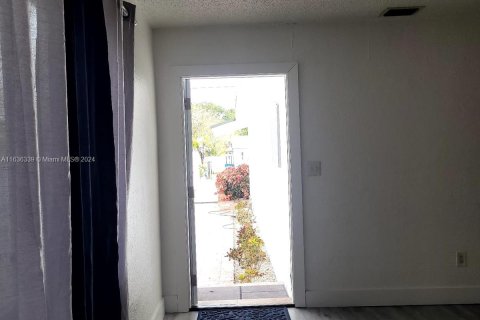 Immobilier commercial à vendre à Miami, Floride: 144.93 m2 № 1329477 - photo 18