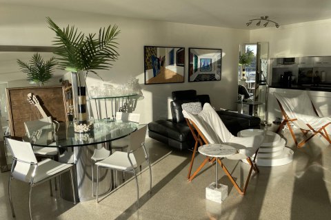 Condominio en venta en Fort Lauderdale, Florida, 1 dormitorio, 74.88 m2 № 984274 - foto 28